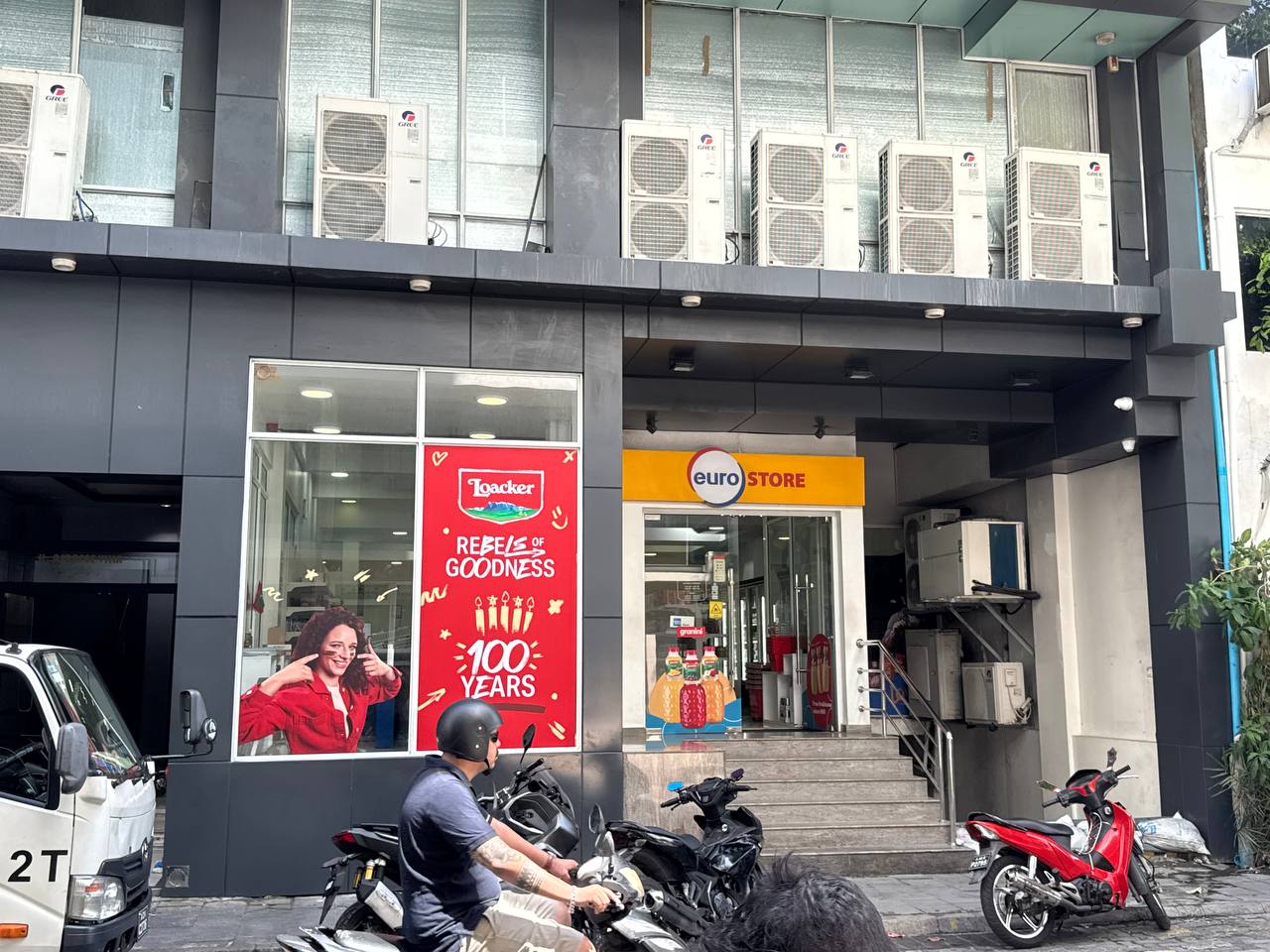 asrafee-villa-store.jpg